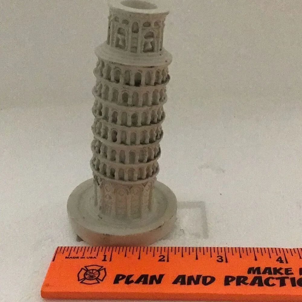 4 1/2 inch leaning tower of Pisa replica